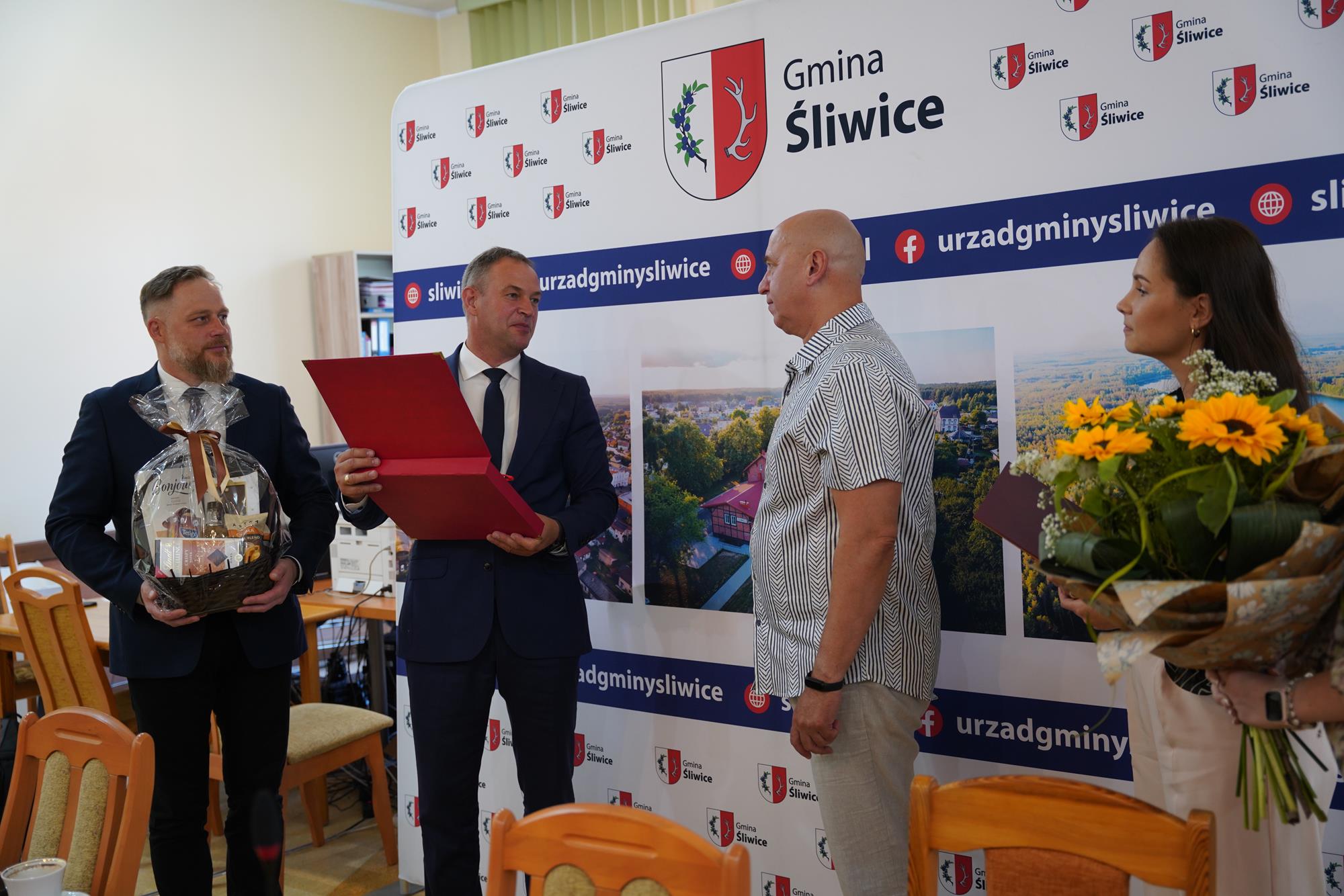 Kapelmistrz Ponicki uhonorowany na sesji Rady Gminy