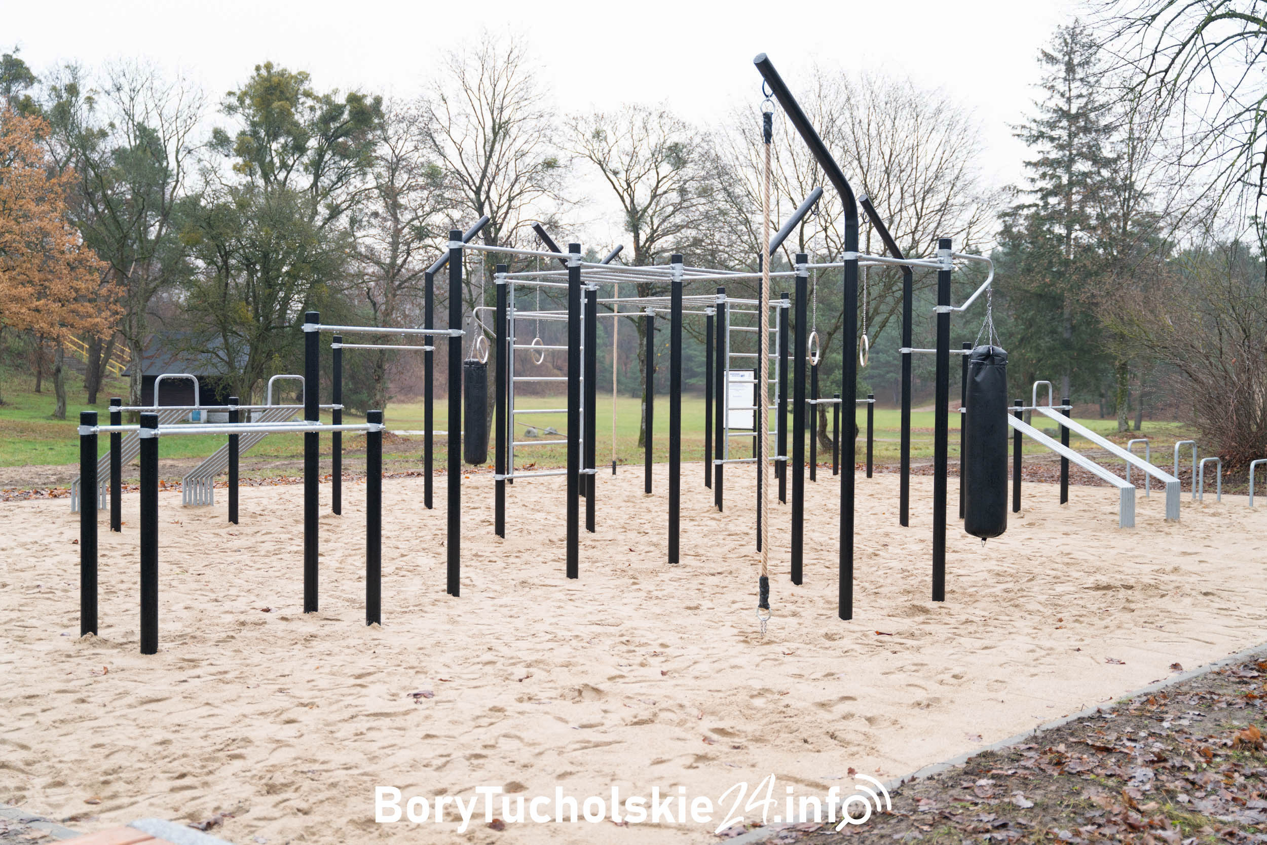 Nowa przestrzeń dla aktywnych. Park do ćwiczeń w Małpim Gaju już otwarty!