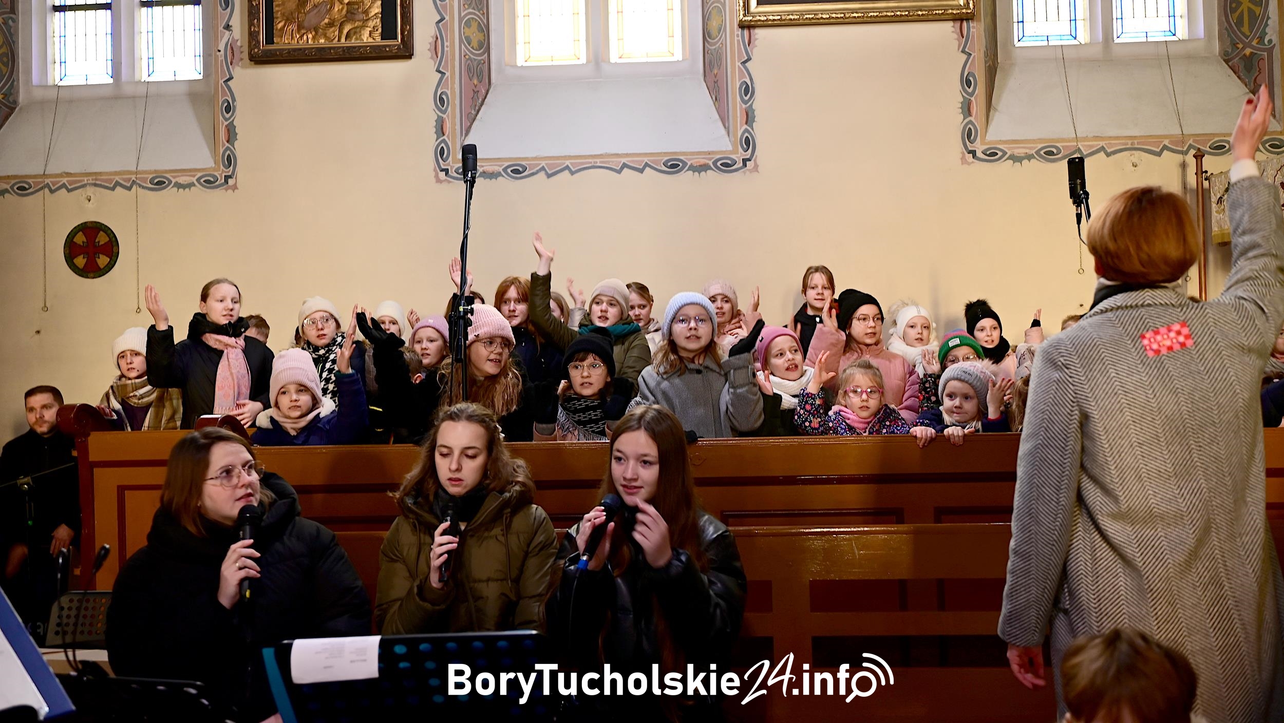 Koncert Scholi Parafialnej z Brus w kościele w Czersku (FOTO)