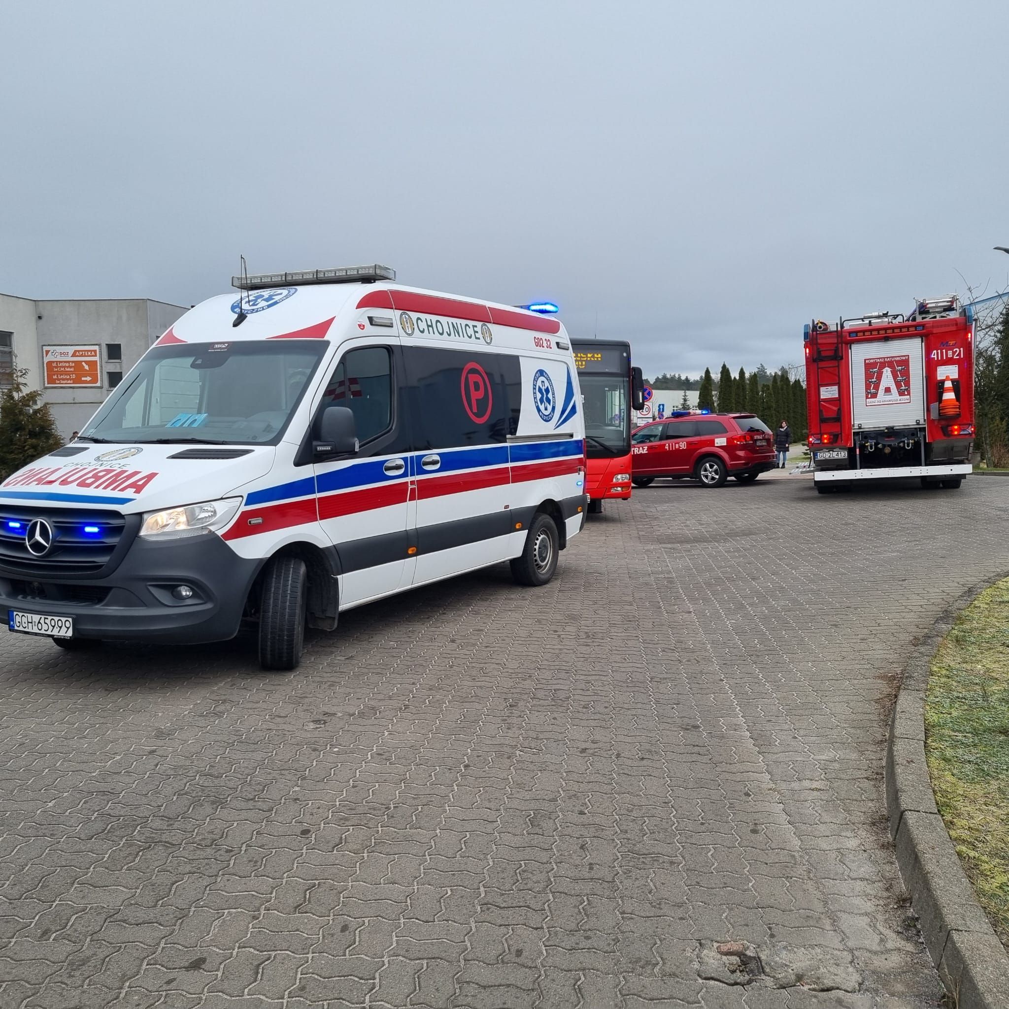 Tragedia pod chojnickim szpitalem. Autobus prowadzony przez mieszkankę Tucholi śmiertelnie potrącił mężczyznę