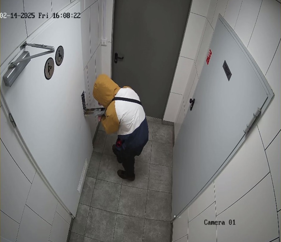 Okradał wrzutomaty w Tucholi. Mieszkaniec gminy Czersk usłyszał zarzuty