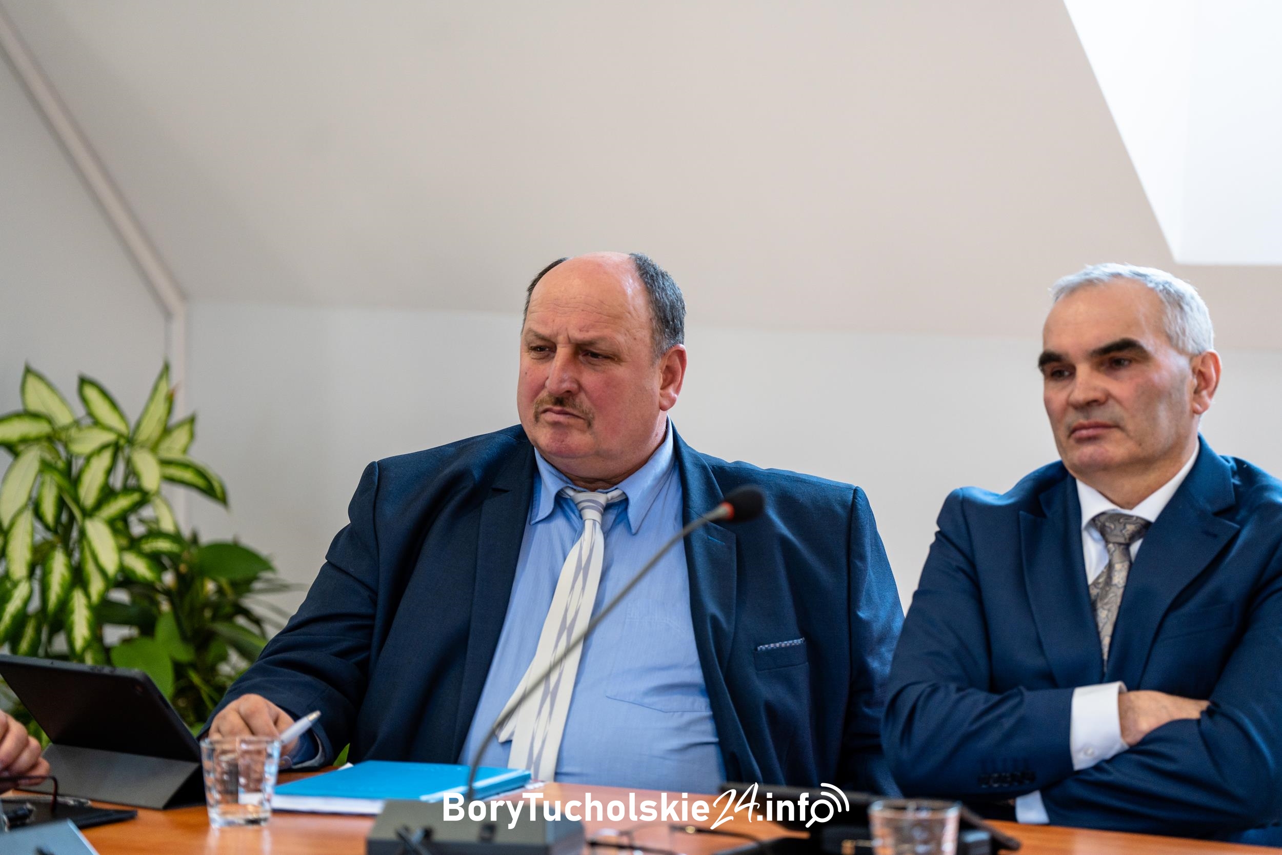 Troska o dom kultury czy polityczne grillowanie tematu?