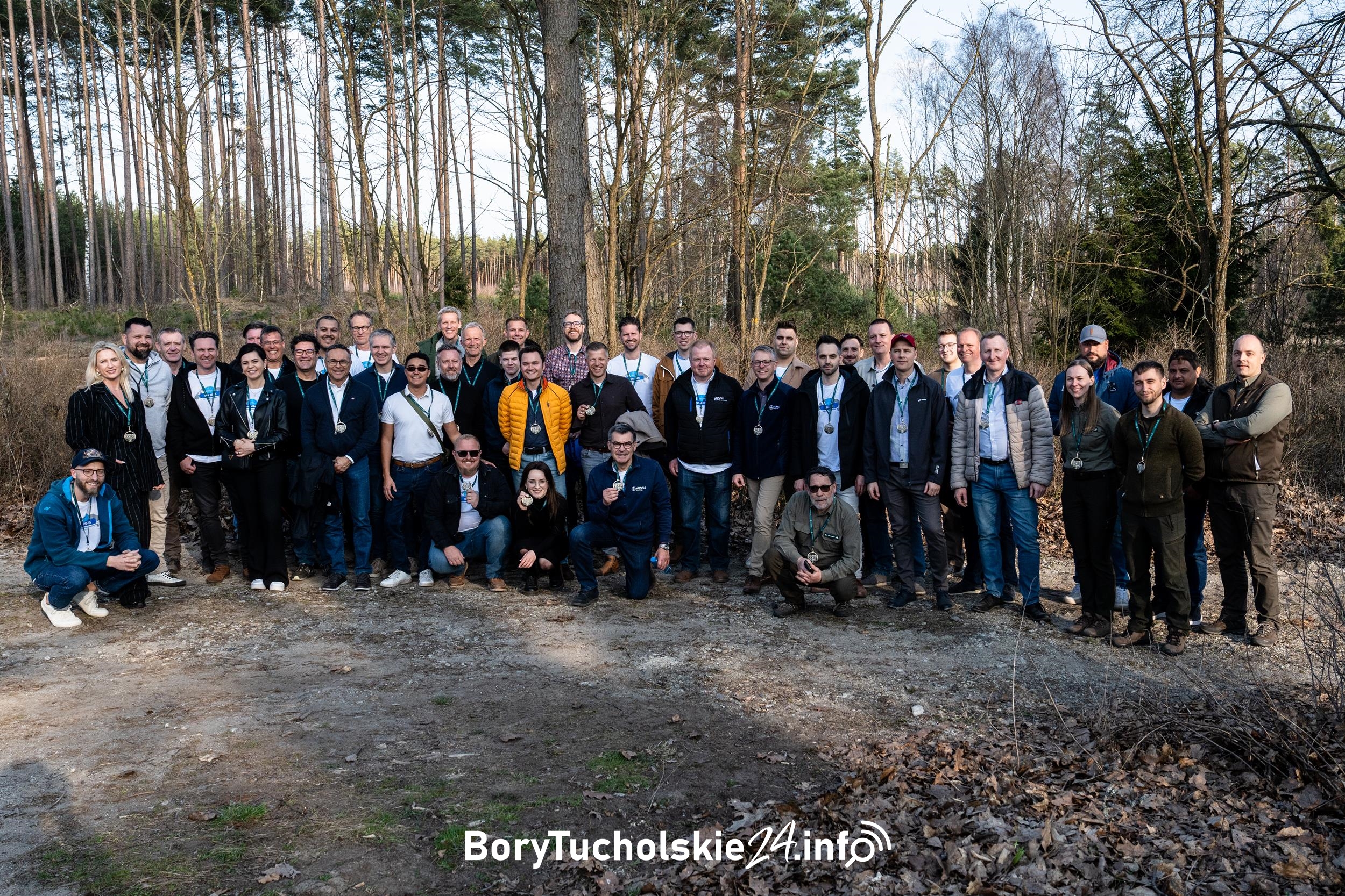 Goście z całego świata sadzili las w Nadleśnictwie Czersk (FOTO)