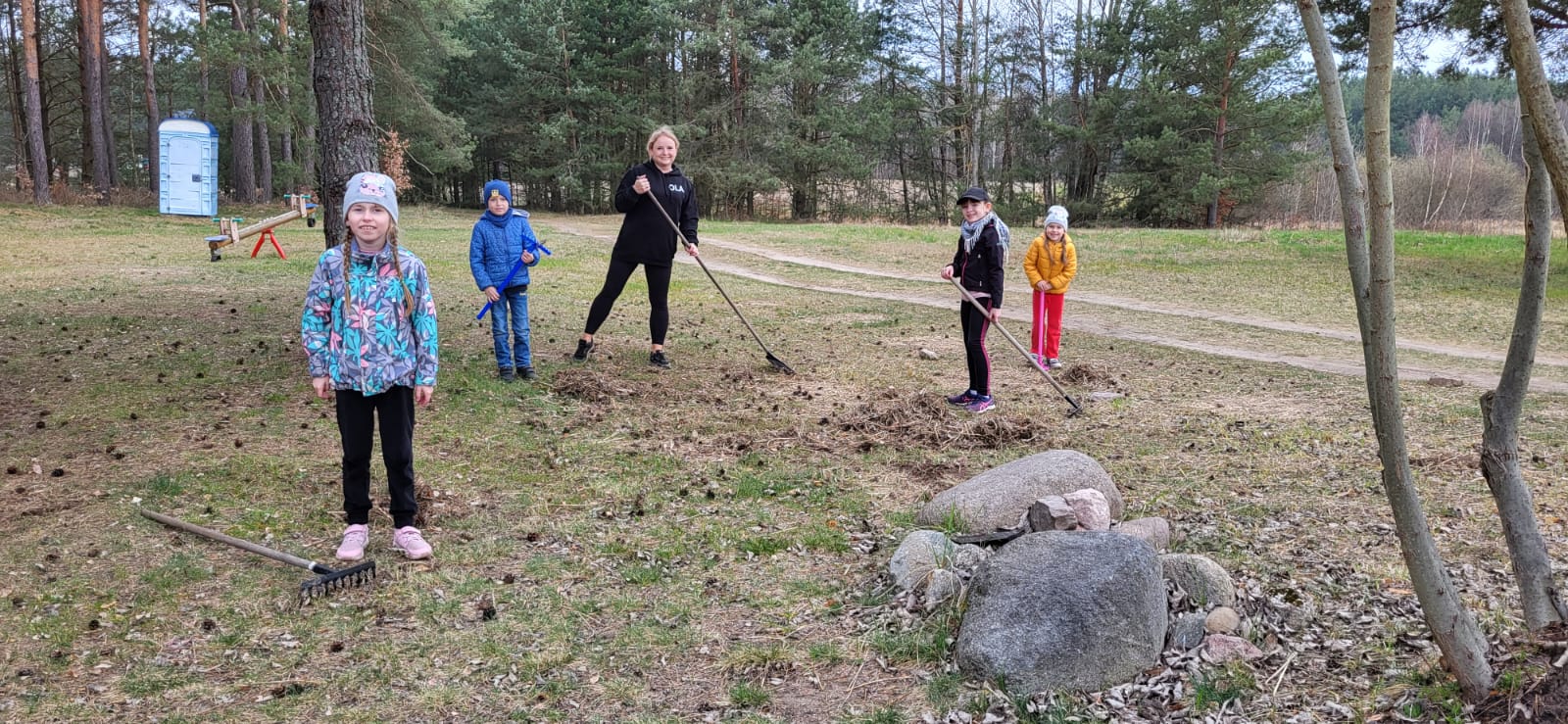 Wspólne sprzątanie sołectwo Złotowo (FOTO)