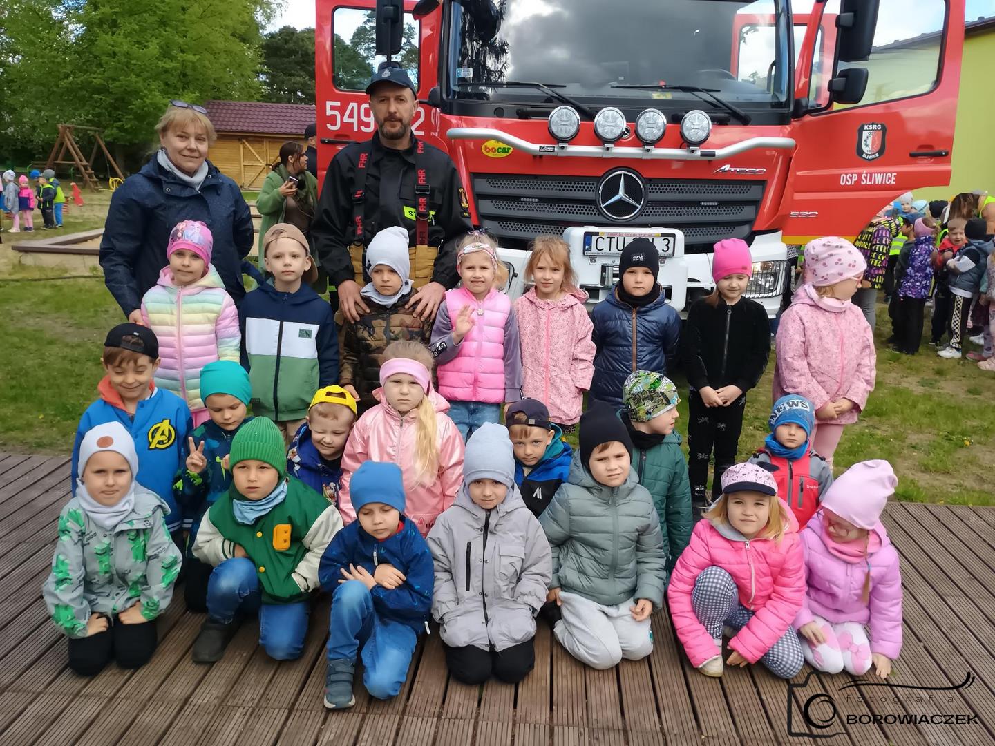 Spotkanie przedszkolaków z OSP w Śliwicach z okazji Dnia Strażaka (FOTO)