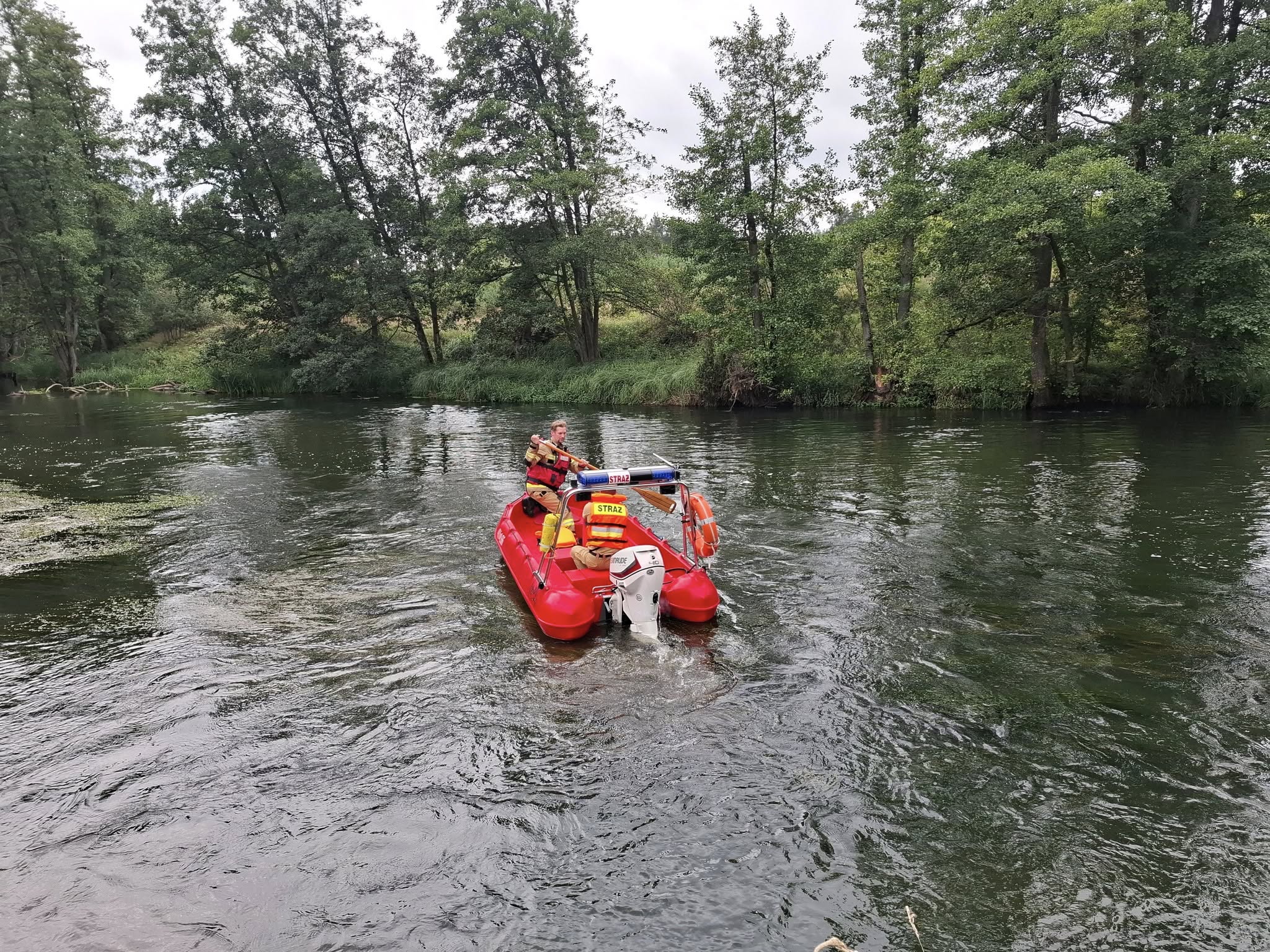Przewrócony kajak na Brdzie. Strażacy szukali turystów
