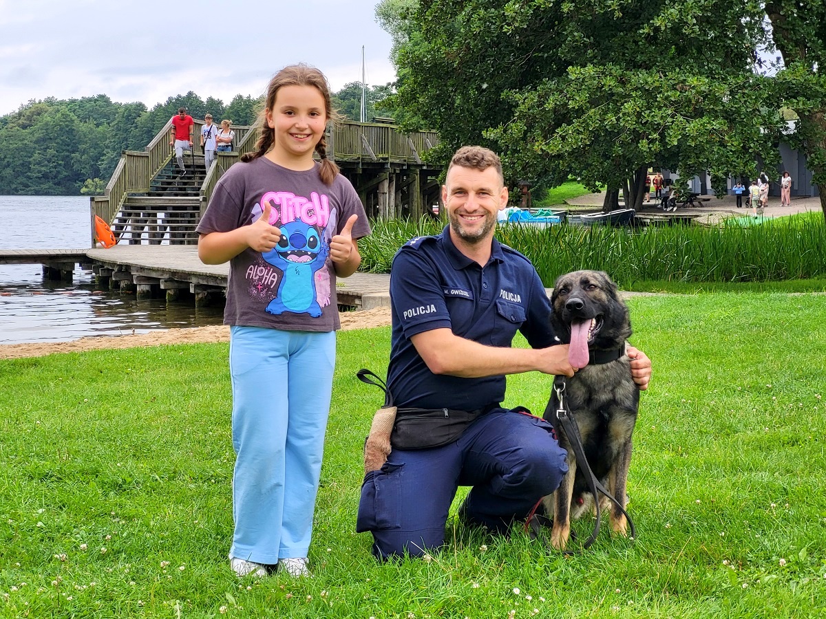 Pokaz tresury psa policyjnego podczas drugiego dnia Cekcyniady (FOTO)
