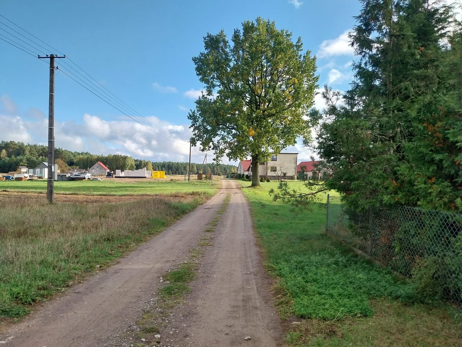 Rozpoczęła się modernizacja drogi w Brzoziu