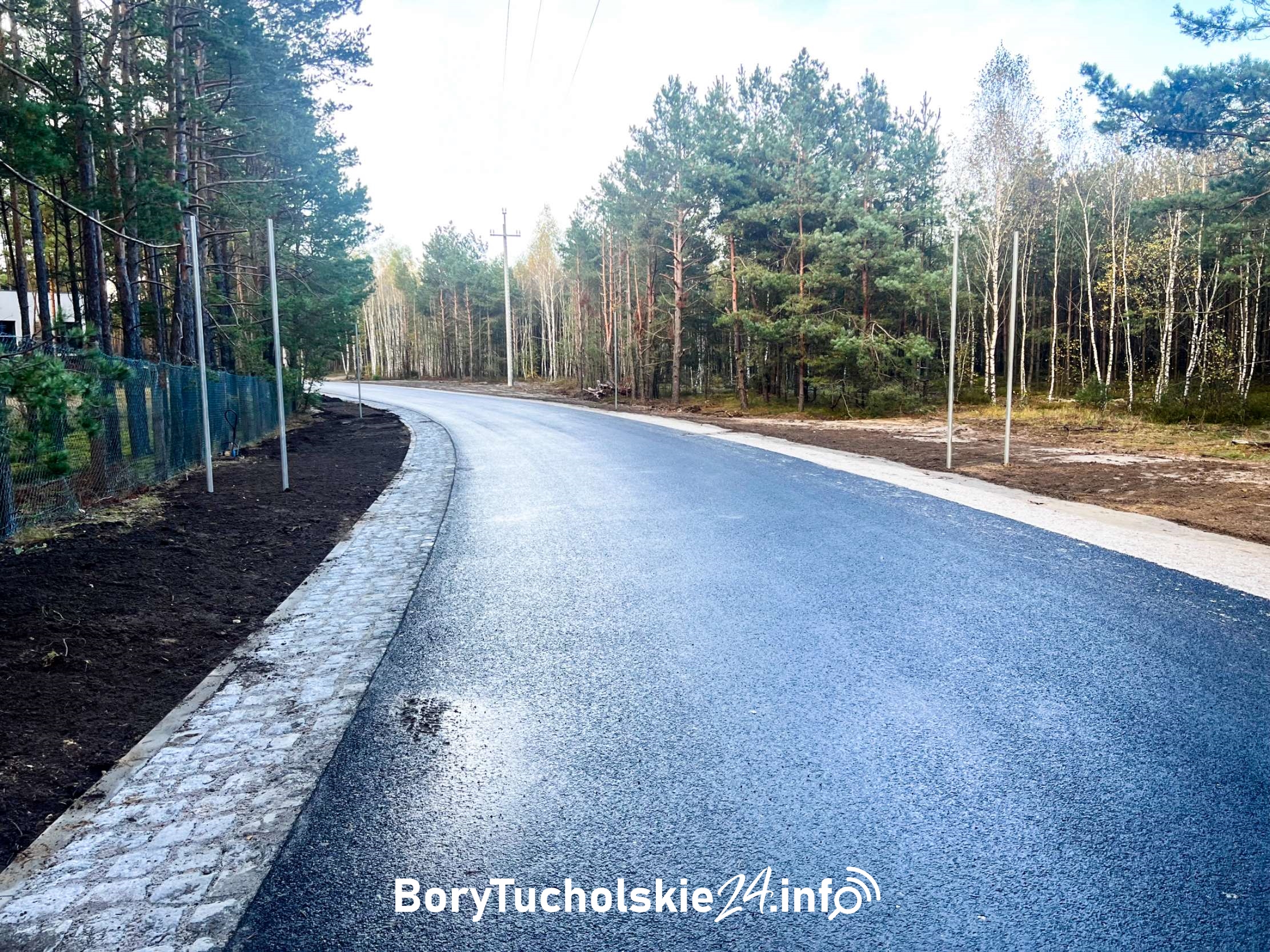 Nowiutki asfalt połączył Główkę z Okoninami Nadjeziornymi (FOTO)