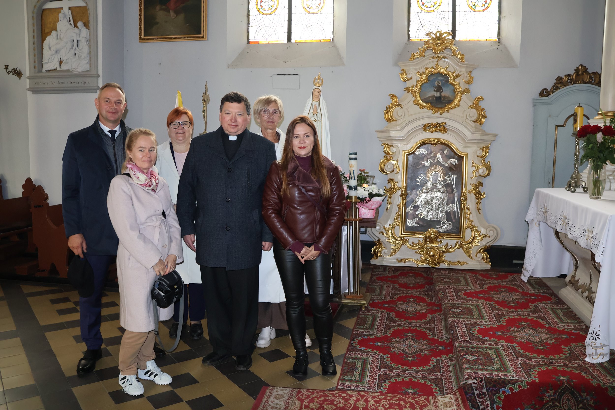 Zakończyły się prace konserwatorskie ołtarza bocznego w kościele w Śliwicach (FOTO)