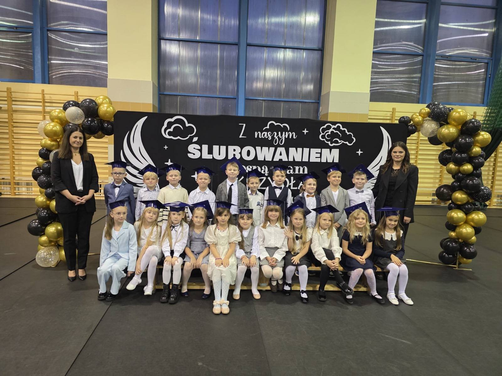 Ślubowanie pierwszaków w czerskiej „Dwójce” (FOTO)