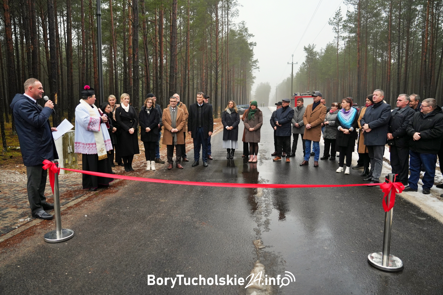 Nowy asfalt między Okoninami Nadjeziornymi a Główką oficjalnie otwarty (FOTO, WIDEO)