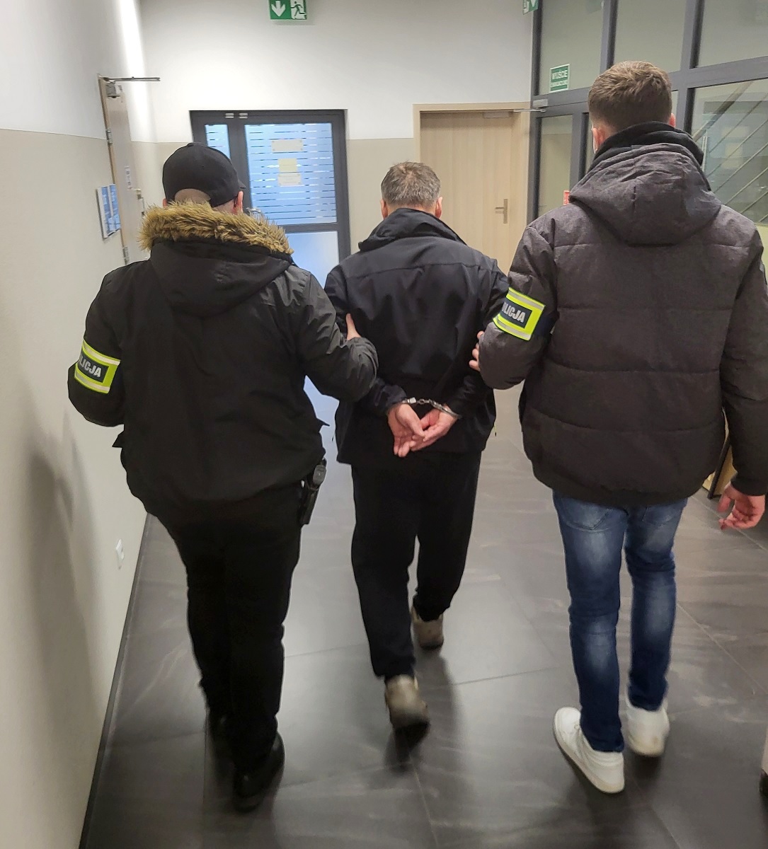 Zatrzymano 58-latka z gminy Cekcyn za narkotyki, papierosy oraz tytoń bez akcyzy