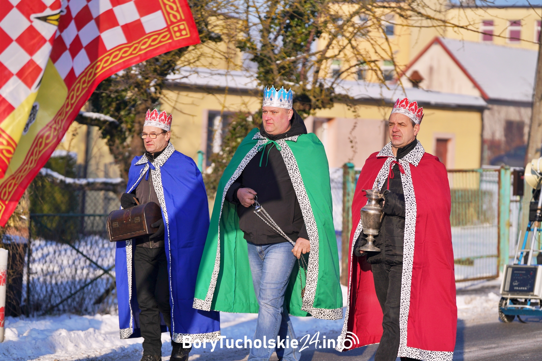 Orszak Trzech Króli przeszedł ulicami Kęsowa (FOTO, WIDEO)
