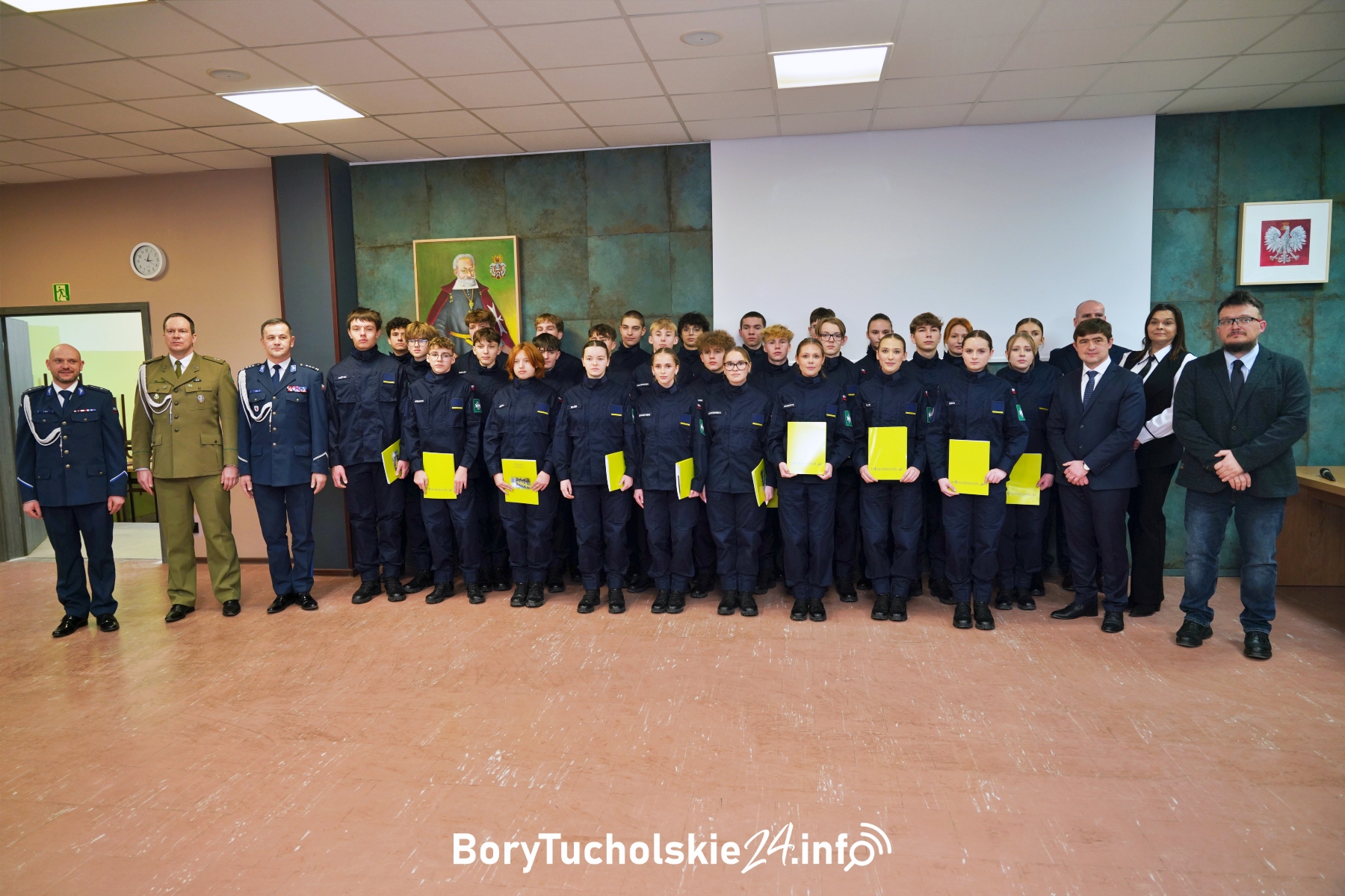 Uczniowie profilu mundurowego złożyli uroczyste ślubowanie (FOTO, WIDEO)