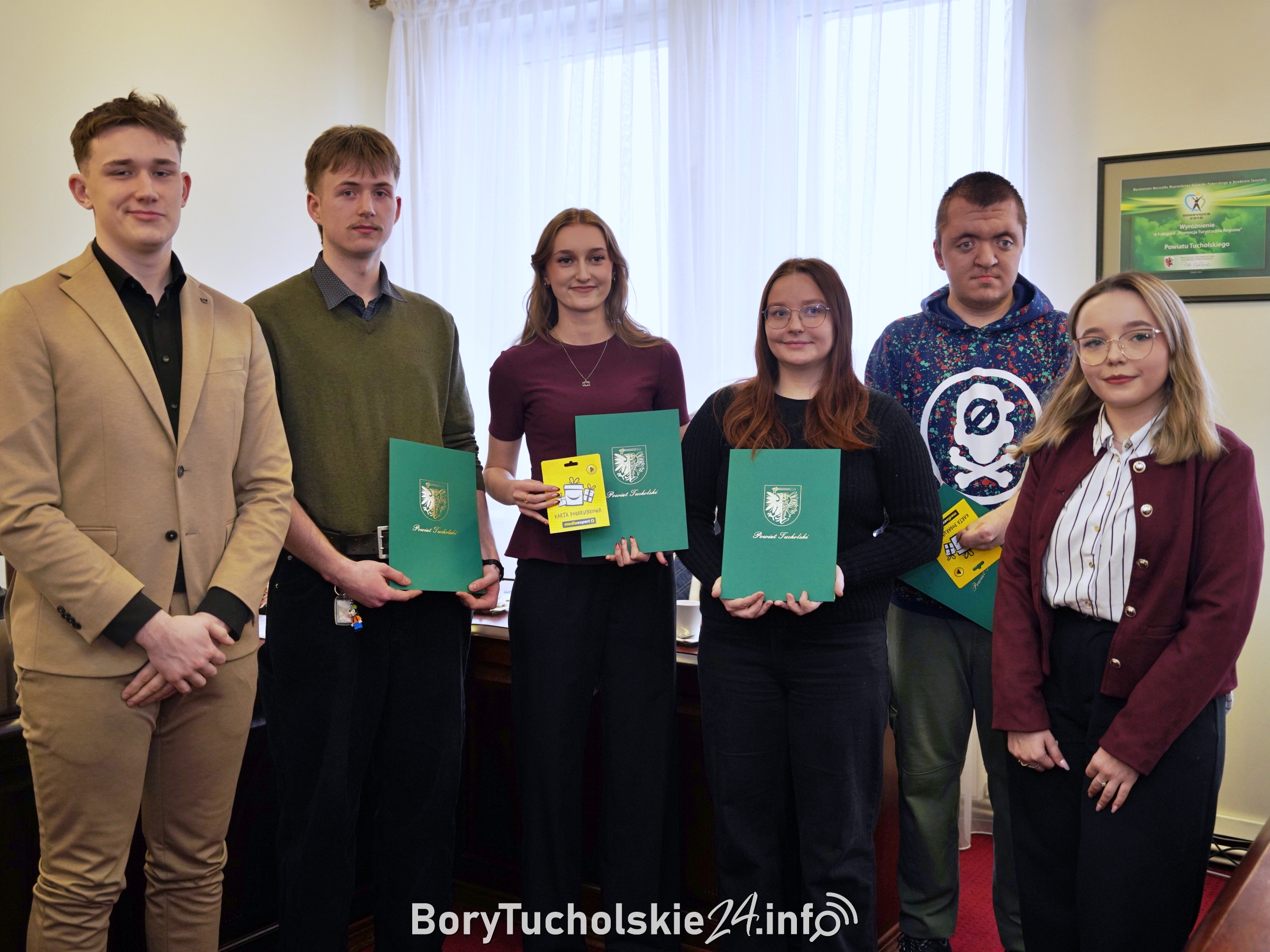 Nowe logo Młodzieżowej Rady Powiatu Tucholskiego wybrane (FOTO, WIDEO)