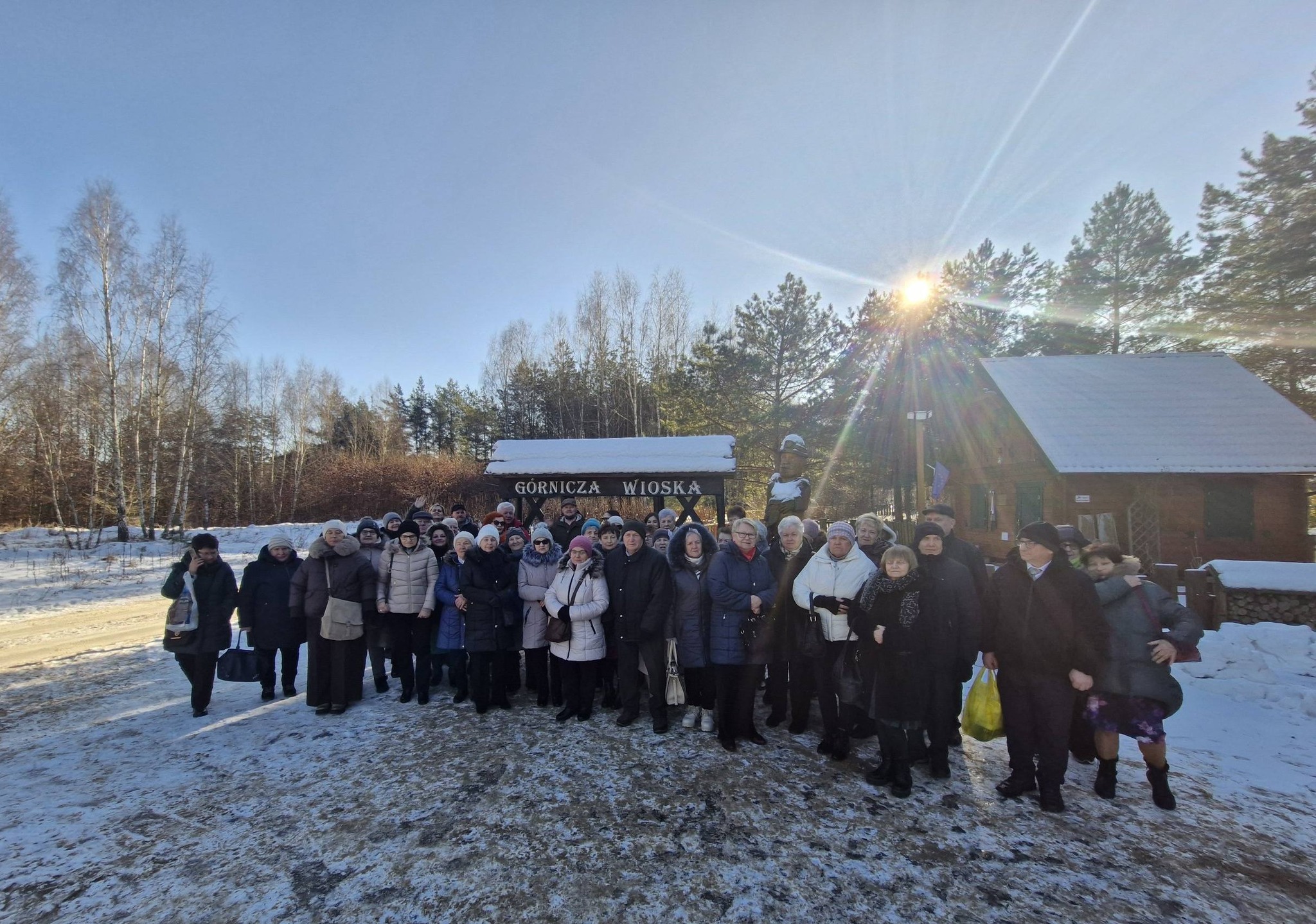 Kluby seniora ze Śliwic odwiedziły Górniczą Wioskę (FOTO)