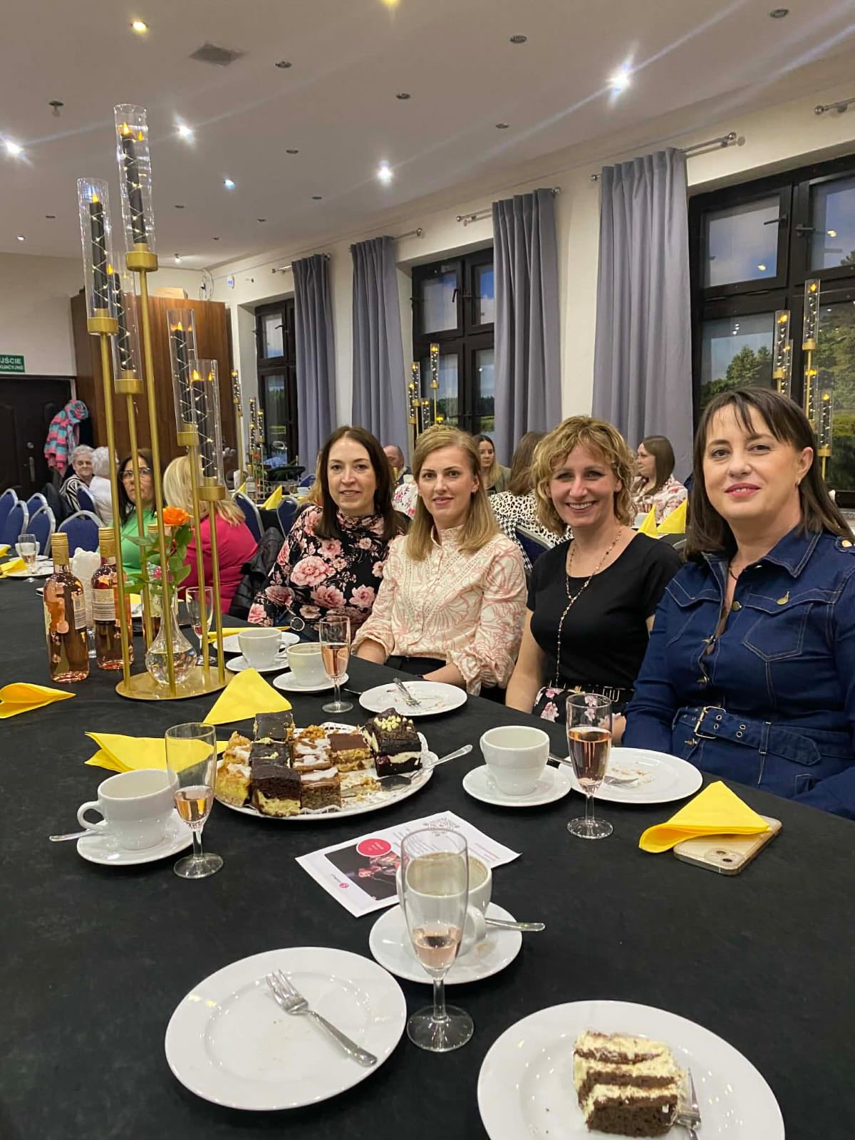 Dzień Kobiet w Okoninach Nadjeziornych (FOTO, WIDEO)