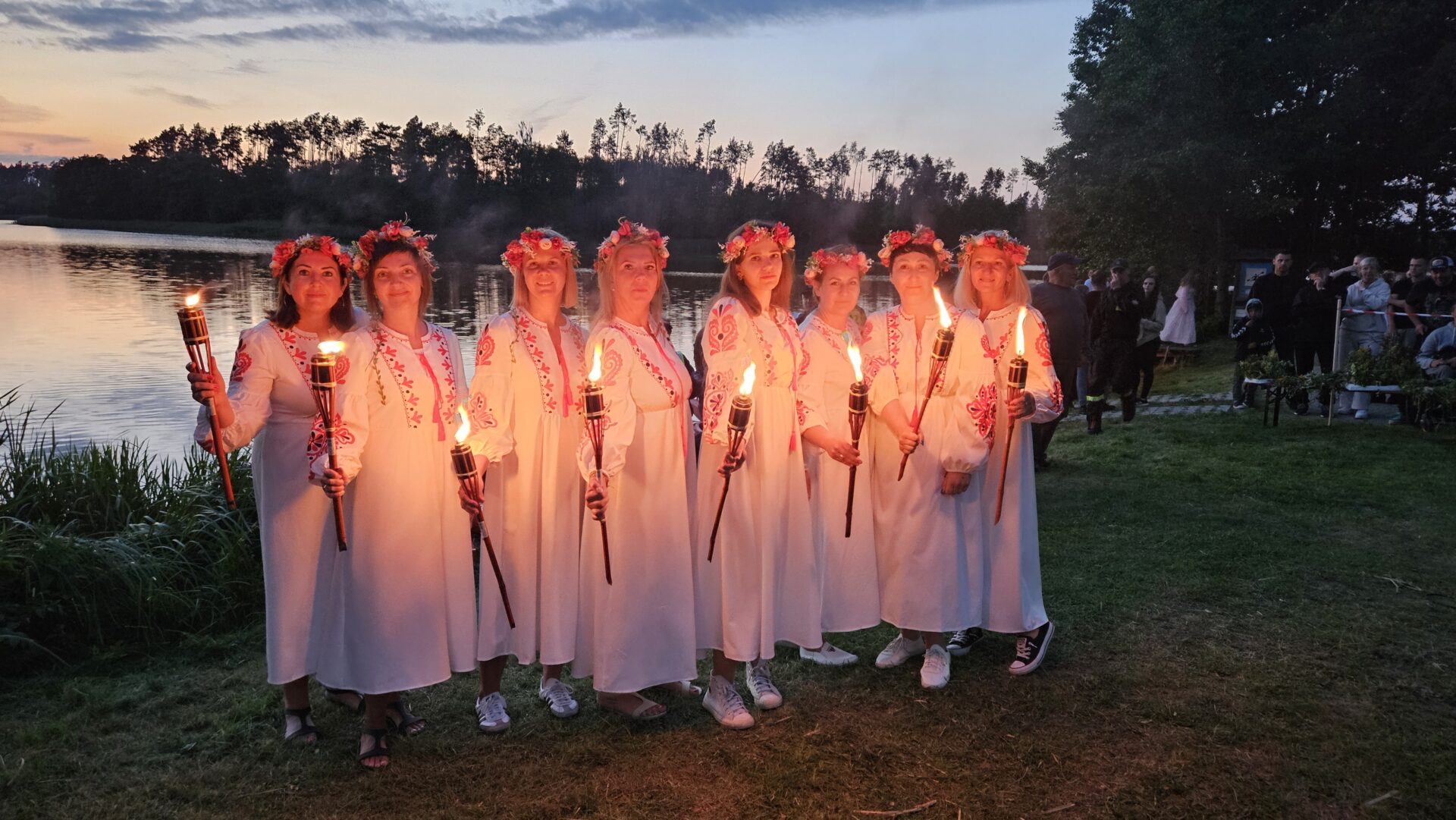 Słowiańska Noc nad jeziorem Rudnica w Raciążu (FOTO)