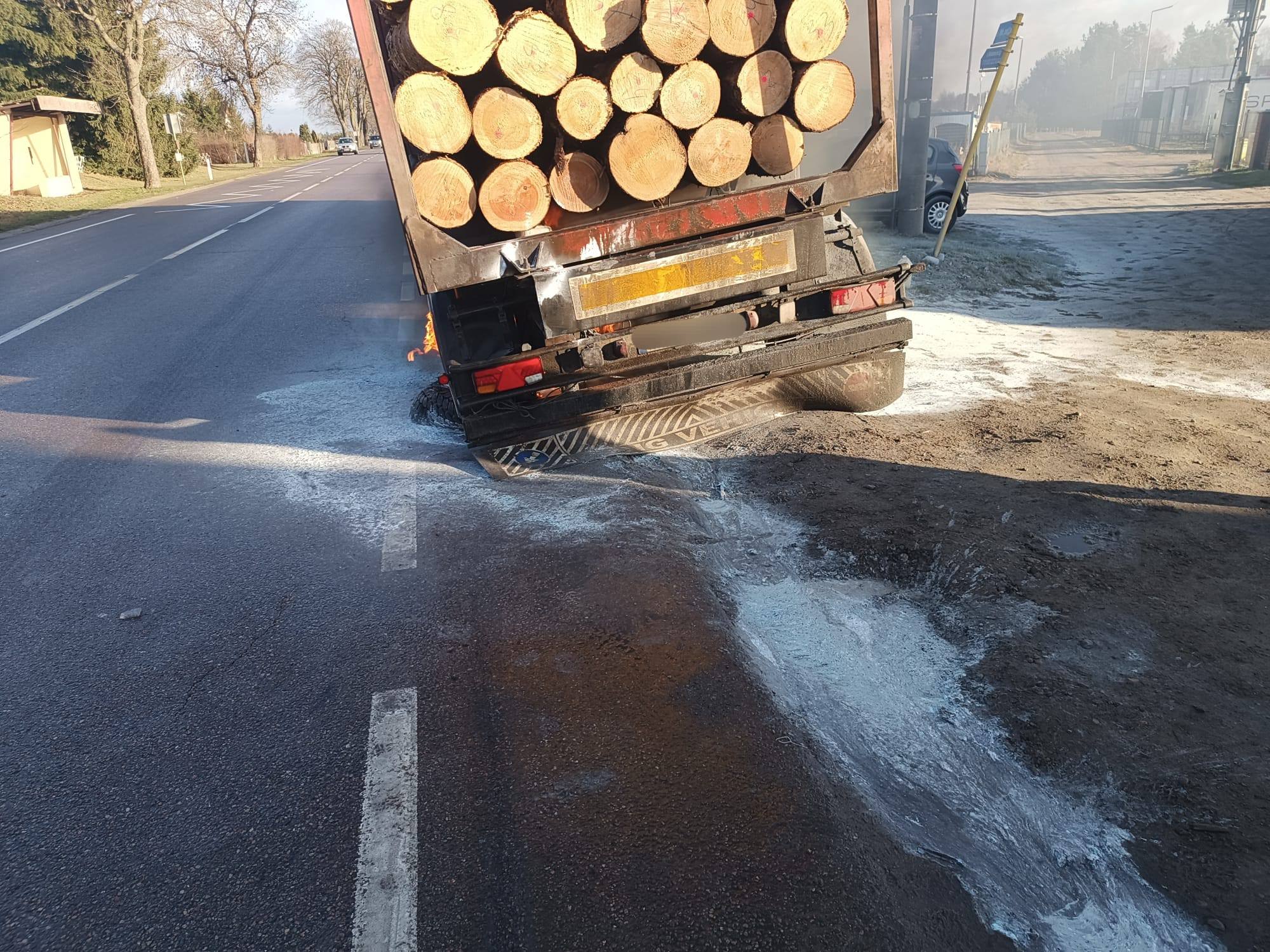Pożar ciężarówka, Czersk. Starogardzka.. BoryTucholskie24.info