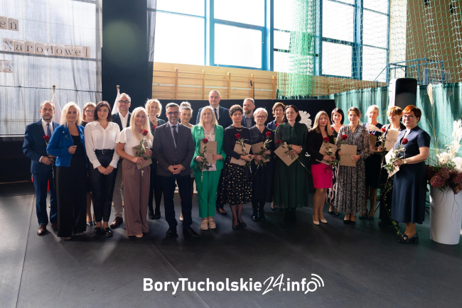 Dzień Edukacji Narodowej w Czersku. Nagrody dla nauczycieli i dyrektorów (FOTO)