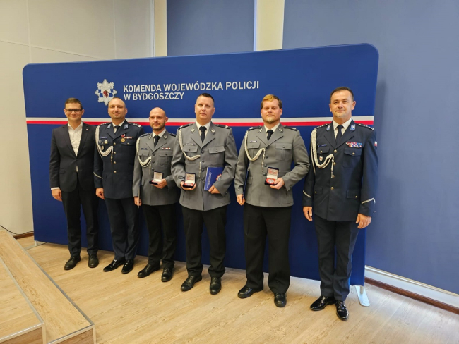 „Kryształowe Serca” trafiły do tucholskich policjantów