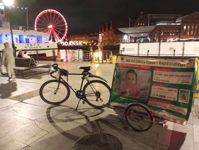 Tata Piotr walczy o życie swojej córeczki. Kolejne granice pokonane