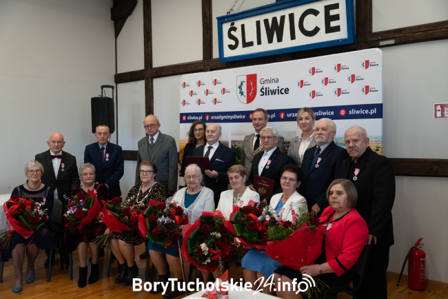 „Medalem za Długie Pożycie Małżeńskie” Złote Gody w gminie Śliwice