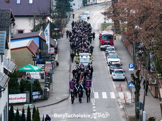 Ostatnie pożegnanie. Włodzimierz Ostoja-Lniski spoczął na czerskim cmentarzu
