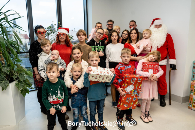 Finał akcji Śliwicka Paczka Świąteczna (FOTO)