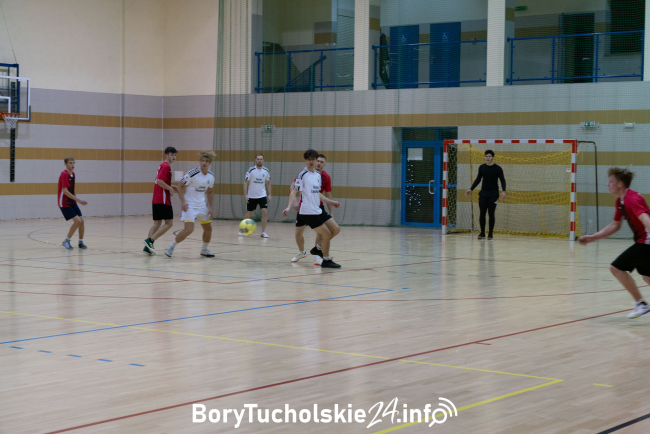 Czerska Liga Halowa wkracza w decydującą fazę. Kto zagra o mistrzostwo?