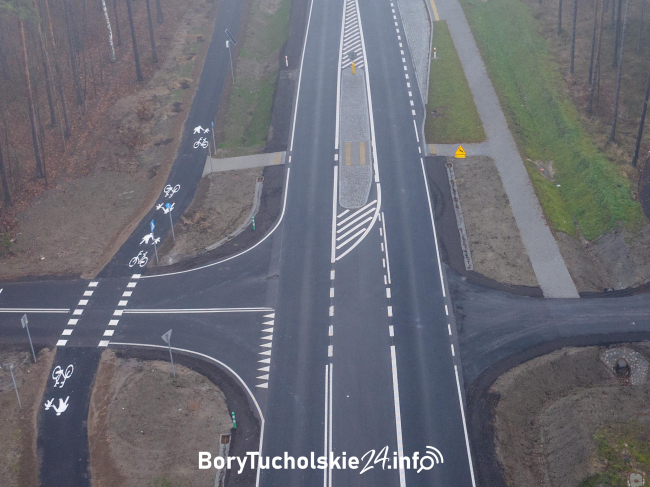 Przejście sugerowane. Tu piesi nie mają pierwszeństwa