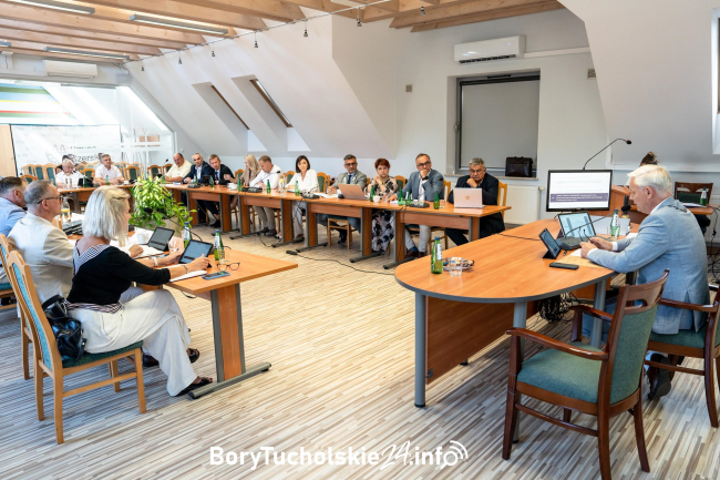 Radni piszą do burmistrza w sprawie biura przewodniczącego rady