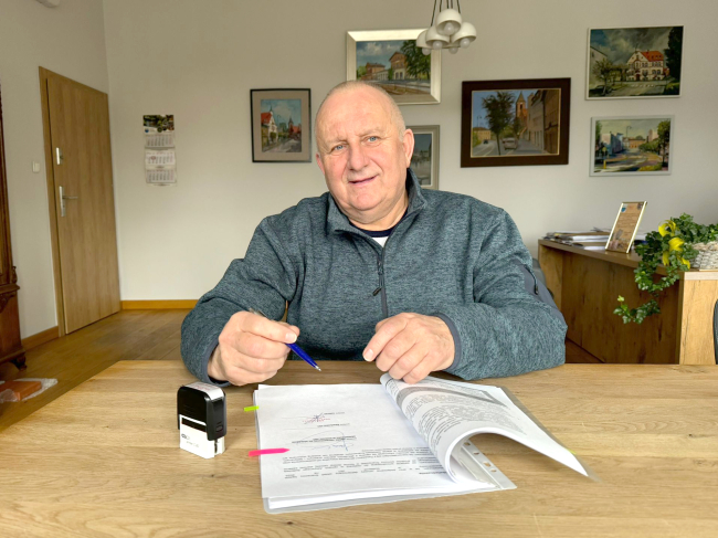 Starają się o budowę trybuny na boisku w Łęgu