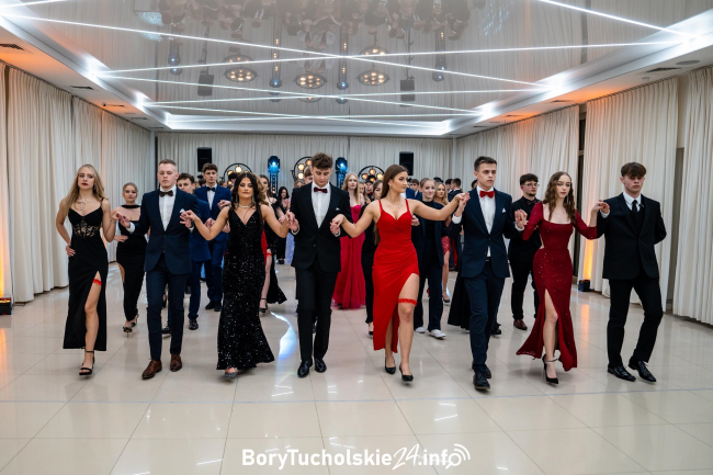 Nowodworek na studniówce (DUŻO ZDJĘĆ)