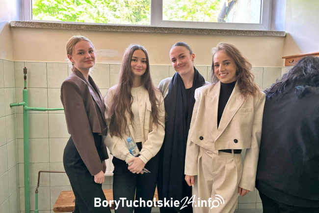 Matury 2025 rozpoczęte. Sprawdziliśmy, jak wyglądał pierwszy dzień w LO w Czersku (FOTO)