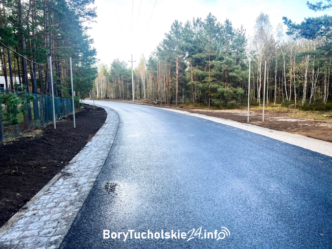 Nowiutki asfalt połączył Główkę z Okoninami Nadjeziornymi (FOTO)