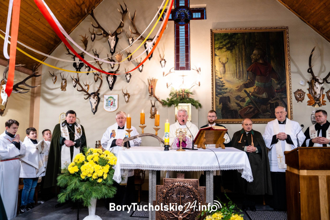 Odpust Hubertowski w Okoninach. Mszy przewodniczył biskup pelpliński (FOTO)
