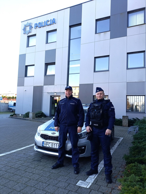 Nie byli na służbie, ale zatrzymali poszukiwanego. Fot. BoryTucholskie24.info