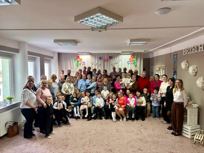 Dzień Babci i Dziadka w Przedszkolu Samorządowym nr 2 w Czersku (FOTO)