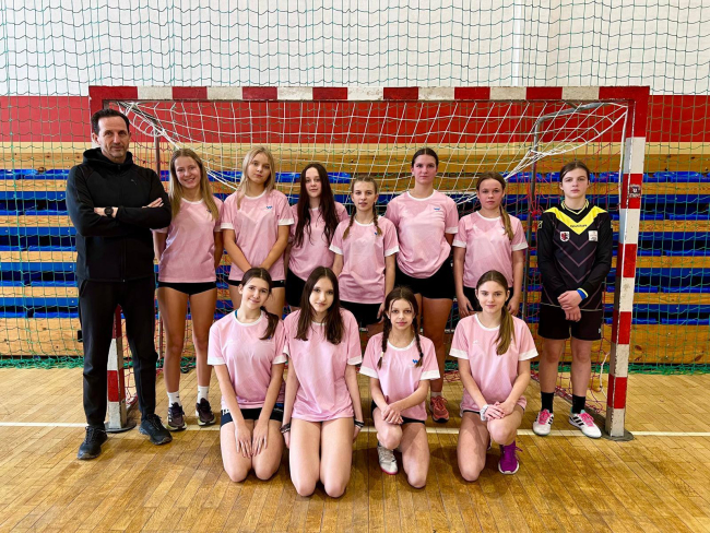 Dziewczęta ze Śliwic z drugim miejscem w ćwierćfinale wojewódzkim (FOTO)