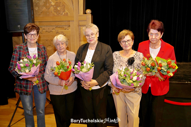 Jednogłośne absolutorium i podziękowania dla zarządu UTW w Czersku (FOTO, WIDEO)