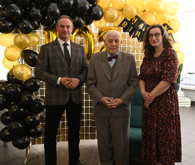 Pan Leon z pięknym jubileuszem - 102. urodziny mieszkańca Śliwic