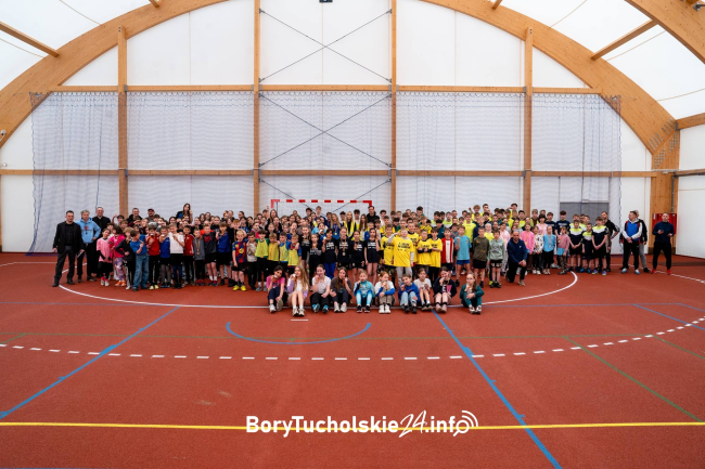 Gospodarze zdominowali powiatowe biegi przełajowe (FOTO, WIDEO)