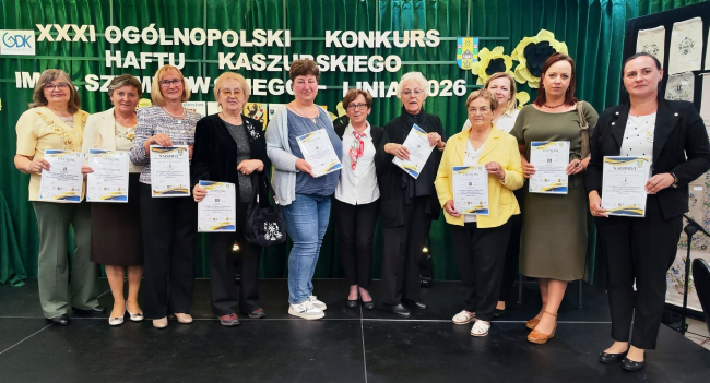 Hafciarki z Tucholi z nagrodami w ogólnopolskim konkursie haftu kaszubskiego. Sukces klubów „Złotych i Bursztynowych Barw” i „Złotnica”