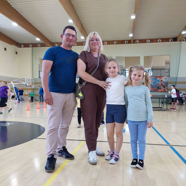 Dzieci z SP nr 2 w Czersku zaprosiły rodziców do wspólnej zabawy (FOTO)