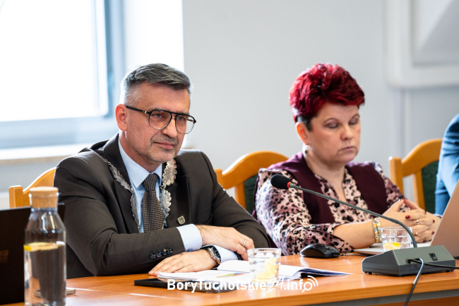 Nie będzie podwyżki wynagrodzenia burmistrza Czerska