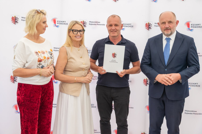 Ruszy przebudowa boiska sportowego OSiR w Tucholi. Jest umowa dotacyjna i wykonawca