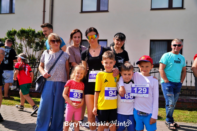 Dziesiąta Śliwicka Dyszka przyciągnęła setki biegaczy. Jubileusz w Śliwicach (DUŻO FOTO, WIDEO)