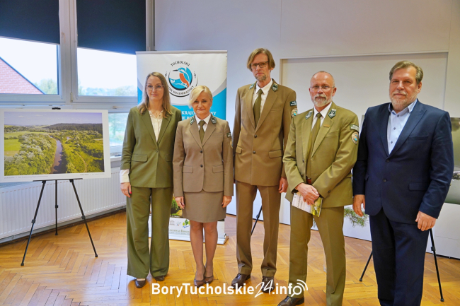 Jubileuszowa wystawa fotograficzna z okazji 50-lecia Parków Krajobrazowych w Polsce otwarta w Tucholi (FOTO, WIDEO)
